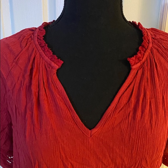 MARKET & SPRUCE Jacqui Crochet Top Burgundy - LP - Picture 6 of 11